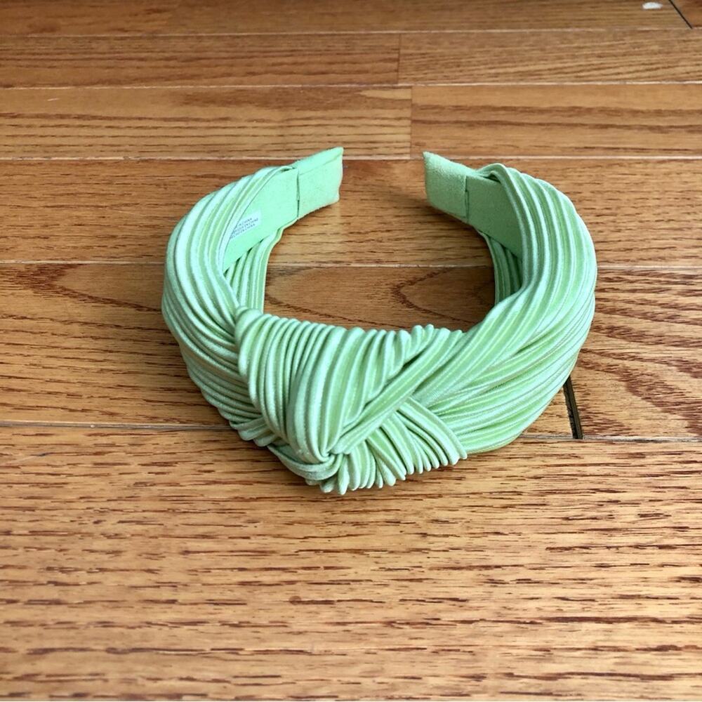 Anthropologie Light Green Pleated Casual Minimalist Coquette Boho Headband